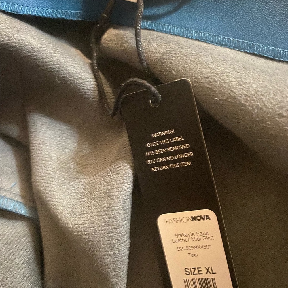 Fashion Nova Teal Faux Leather Pencil Skirt - Picture 2 of 3